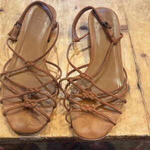 Doen Tan Knotted Strappy Sandals
